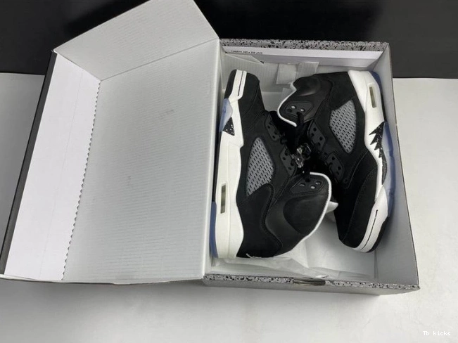 Reps TBK AIR 5 JORDAN OREO CT4838-011 0814